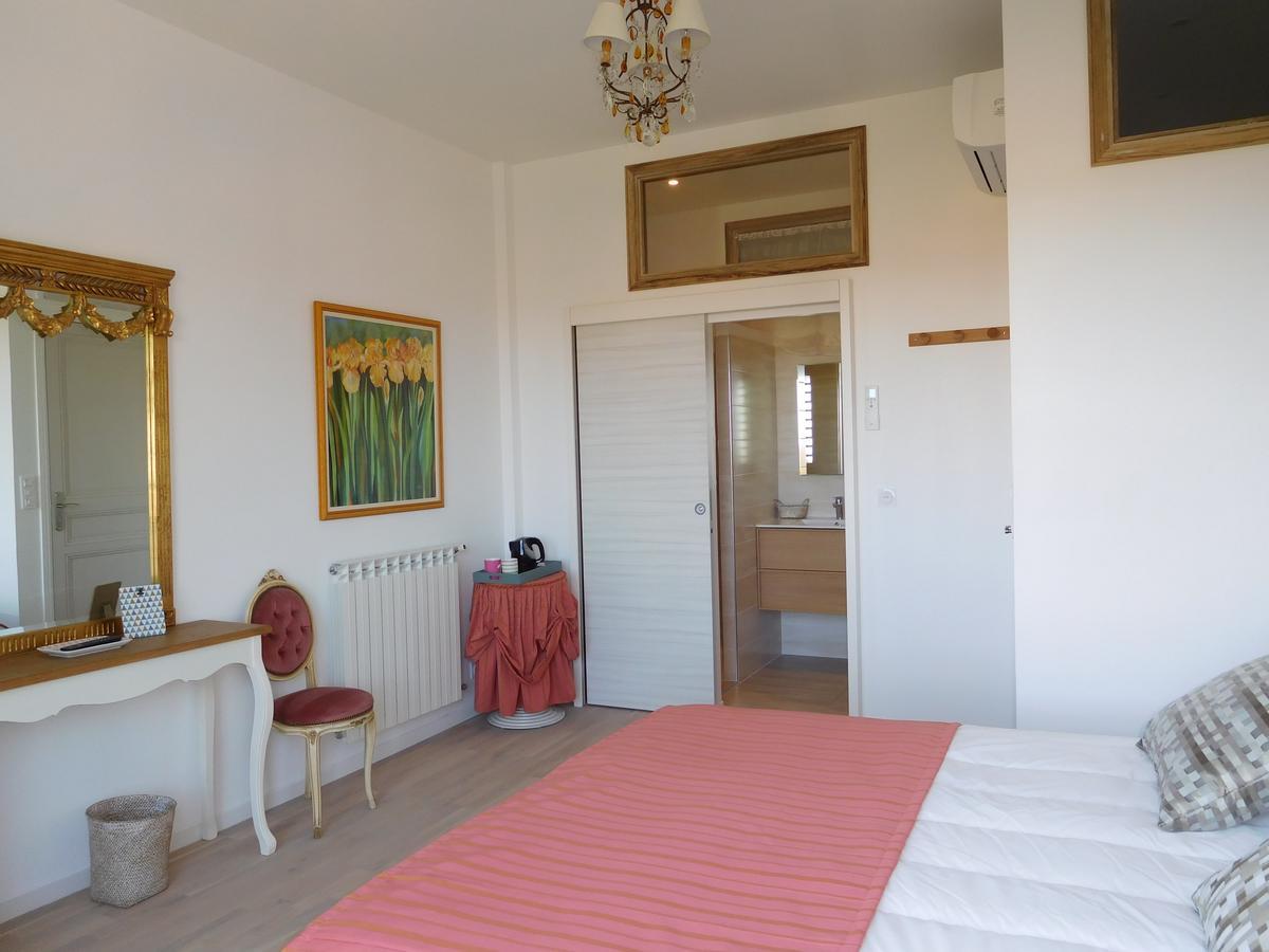 Villa Marguerite Йер Экстерьер фото